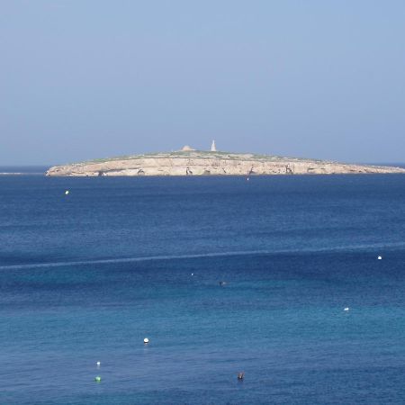 The Sea Across The Road - Flat 4 Apartment St. Paul's Bay Luaran gambar